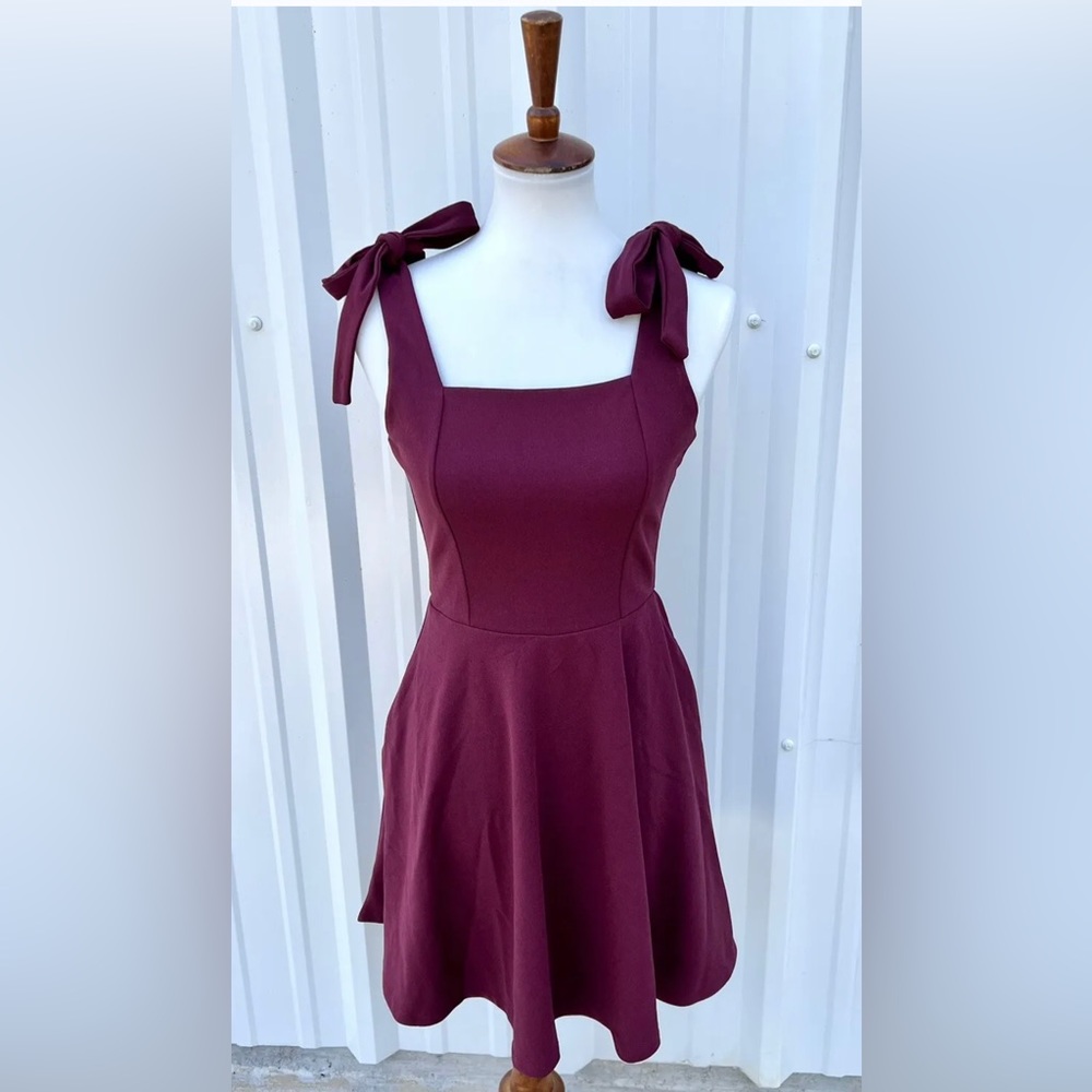 NWT Trixxi Maroon Red Short Homecoming Wedding Dress Bridesmaid Sz. M